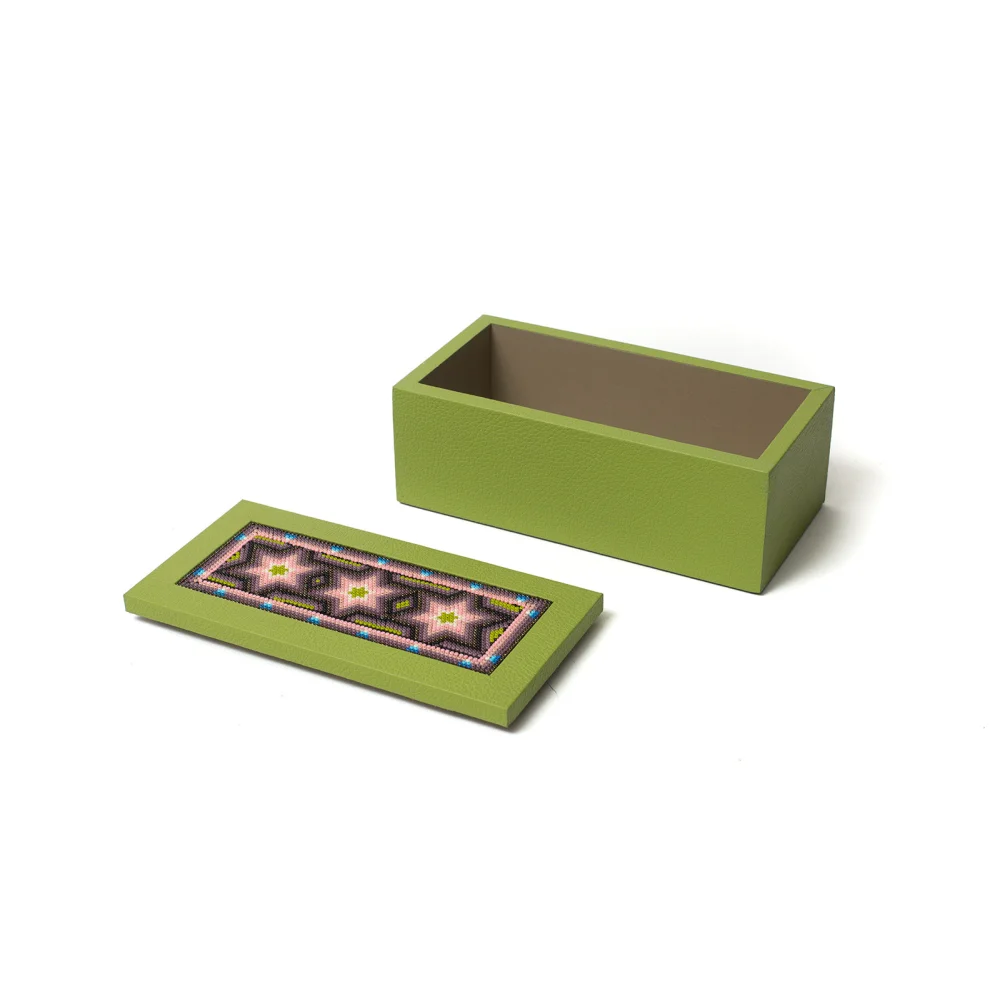 Caja Rectangular Mediana con Huichol